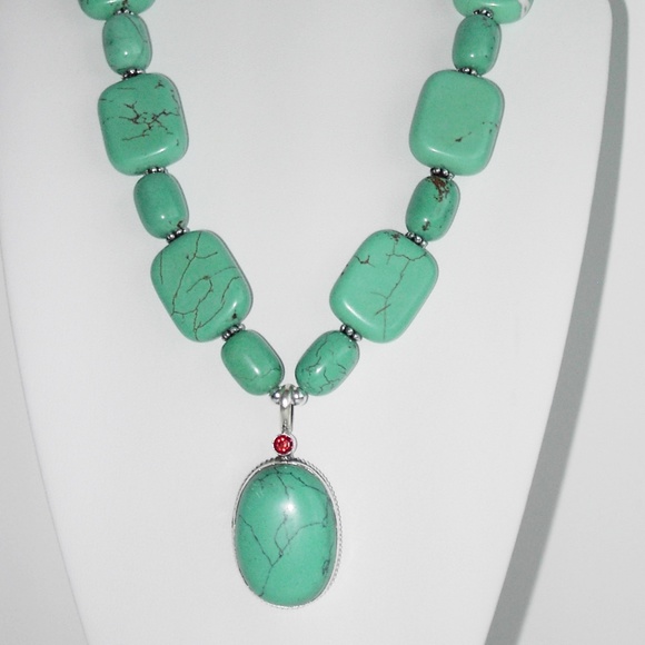 Lanadesign Jewelry - Green Howlite silver 18" necklace (#357)